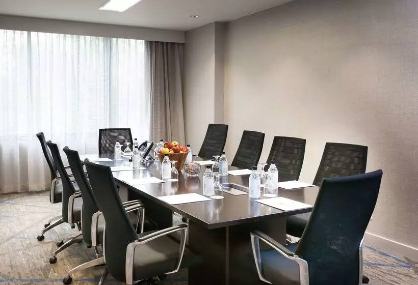 Doubletree By Hilton Hotel & Suites Houston By The Galleria