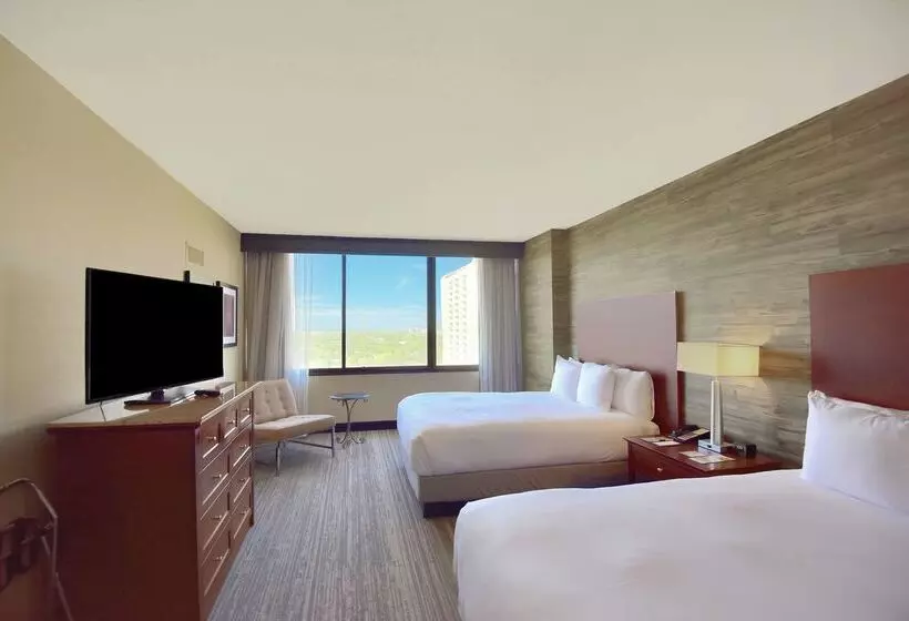 Doubletree By Hilton Hotel & Suites Houston By The Galleria