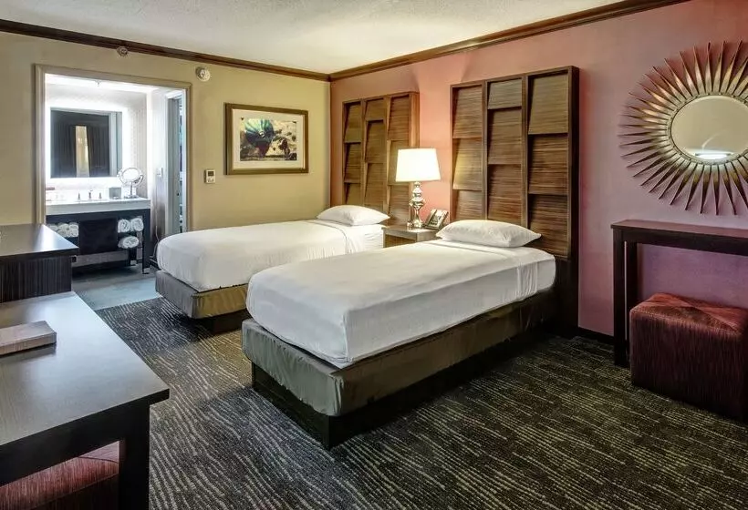 Doubletree By Hilton Hotel Decatur Riverfront