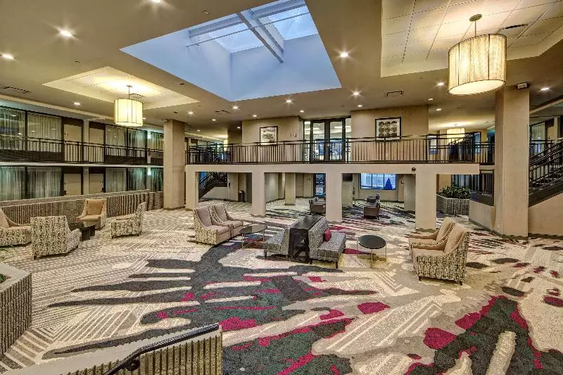 Doubletree By Hilton Hotel Decatur Riverfront