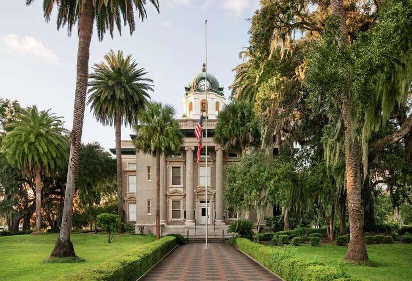 فندق Embassy Suites By Hilton Brunswick