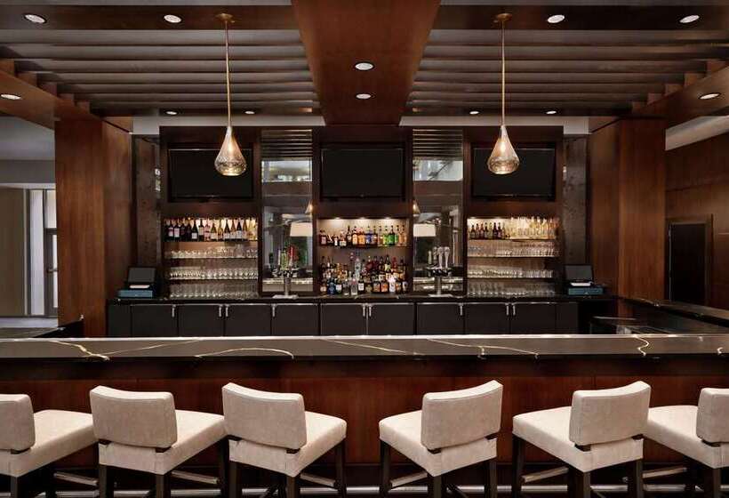 فندق Embassy Suites By Hilton Brunswick