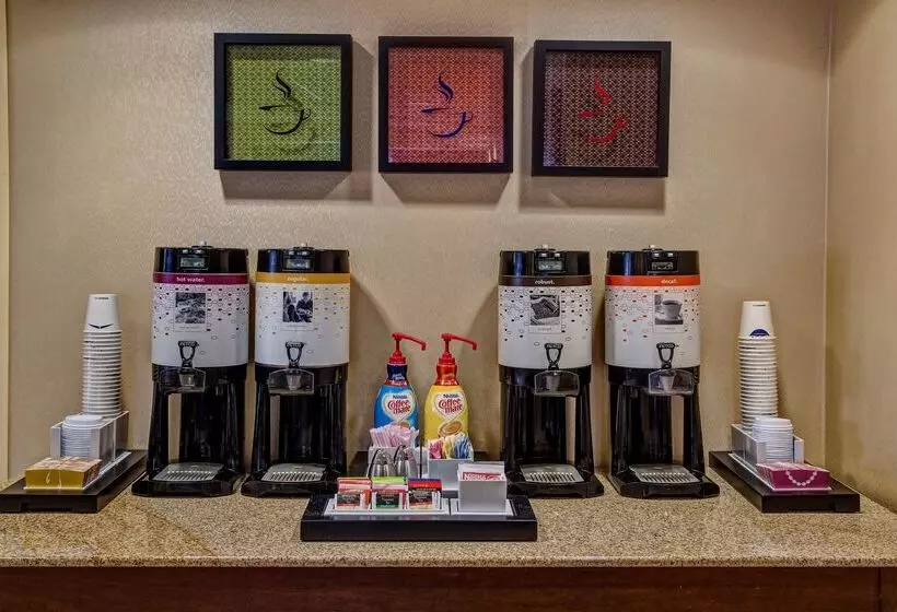 酒店 Hampton Inn Charlottesville