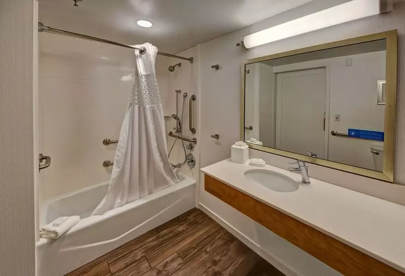 酒店 Hampton Inn Charlottesville