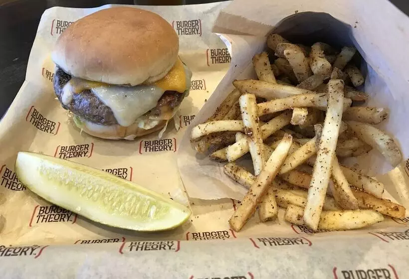 فندق Holiday Inn & Suites Chicago Carol Stream Wheaton, An Ihg