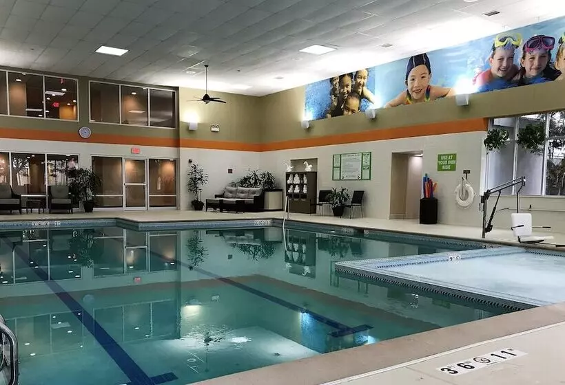 فندق Holiday Inn & Suites Chicago Carol Stream Wheaton, An Ihg