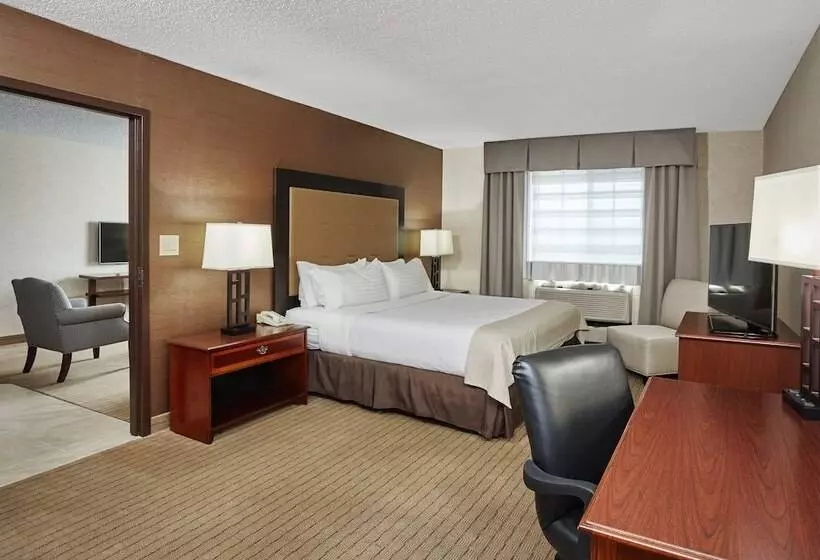 فندق Holiday Inn & Suites Chicago Carol Stream Wheaton, An Ihg