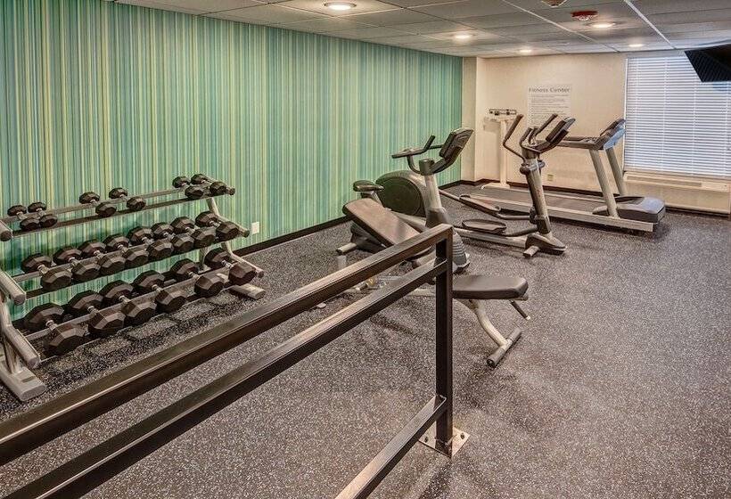 فندق Holiday Inn Express Memphis Medical Center   Midtown, An Ihg