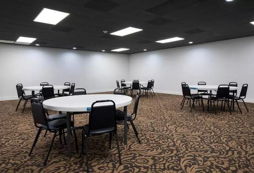 Szálloda Horizon Inn & Suites