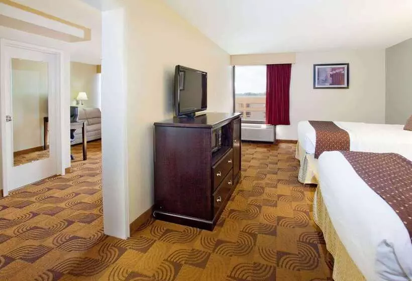 فندق La Quinta By Wyndham Memphis Airport Graceland