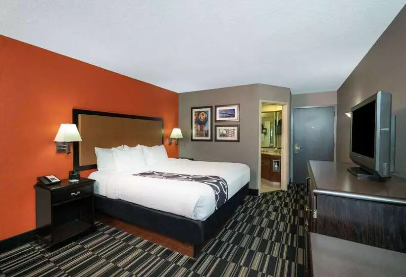 فندق La Quinta By Wyndham Memphis Airport Graceland