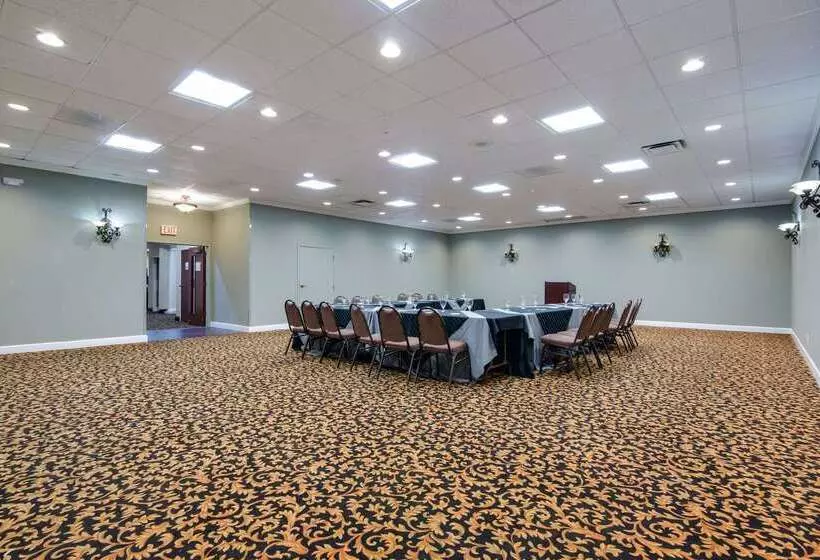 فندق Quality Inn Oneontacooperstown Area