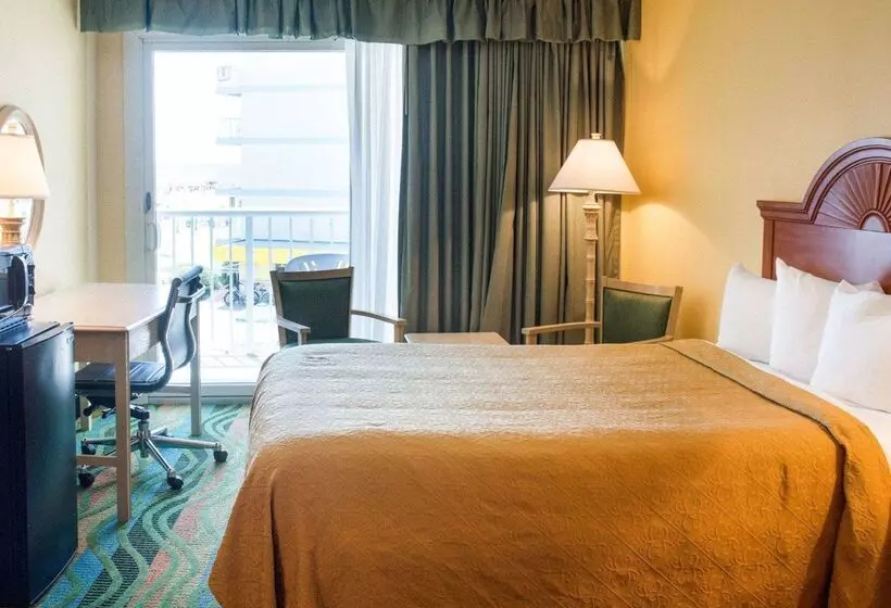 Отель Quality Inn & Suites Oceanfront