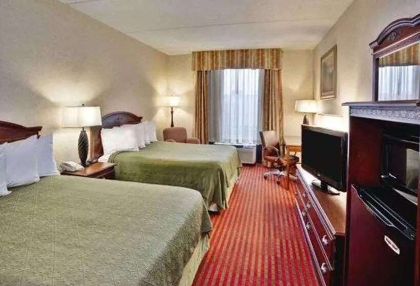 Otel Quality Inn & Suites