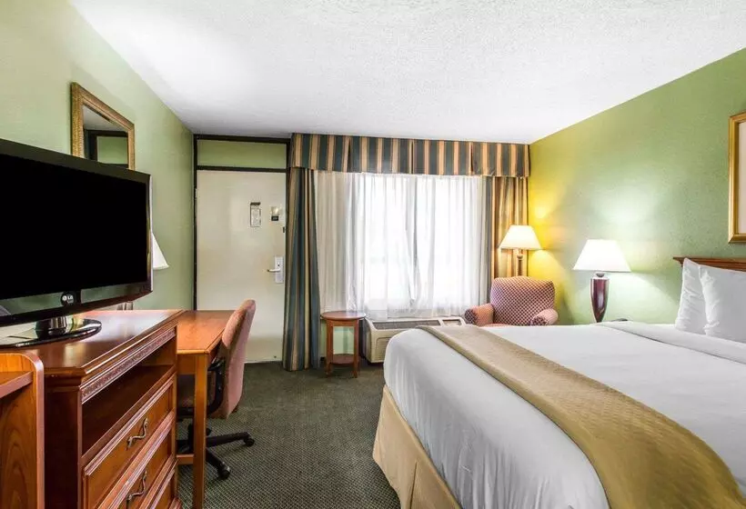 Hotell Quality Inn & Suites