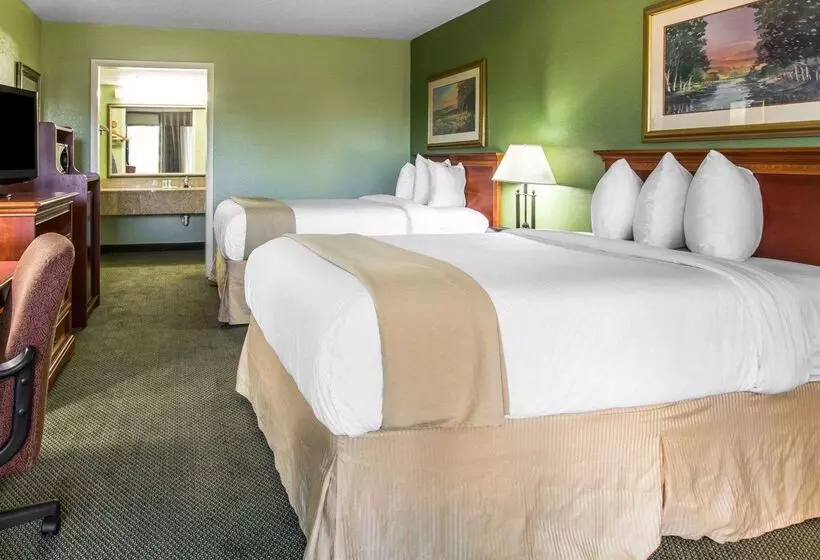 Hotell Quality Inn & Suites