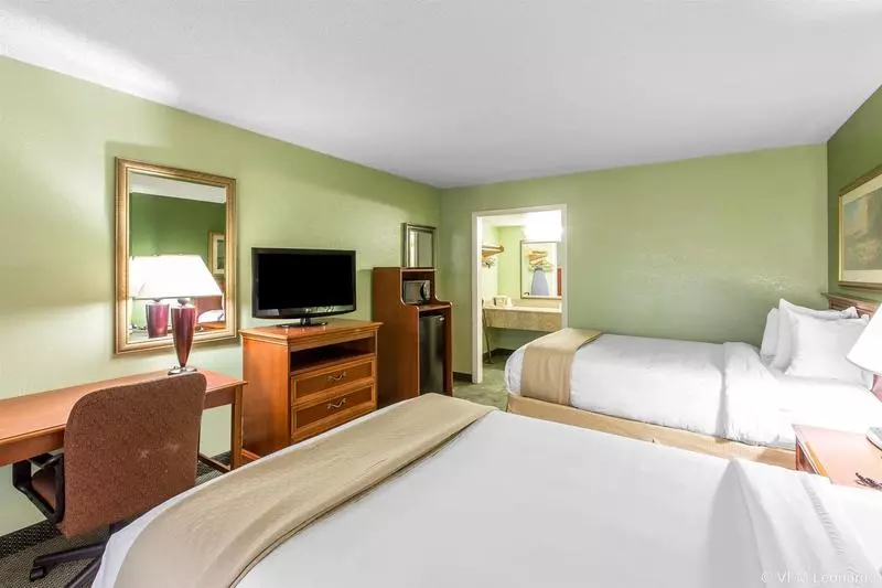 Hotell Quality Inn & Suites