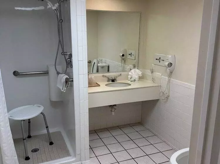 Ramada Hotel & Conference Center By Wyndham Las Cruces