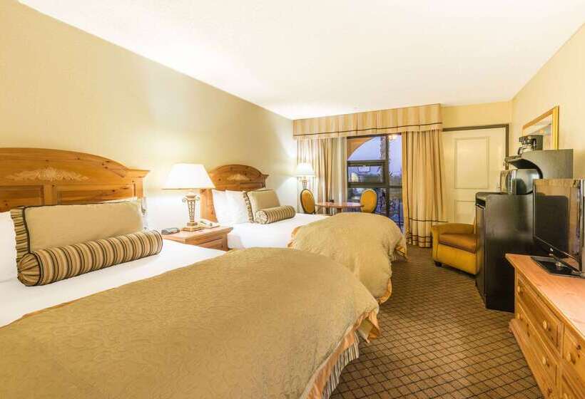 Ramada Hotel & Conference Center By Wyndham Las Cruces