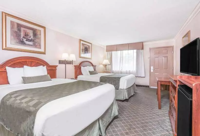 호텔 Ramada By Wyndham Macon