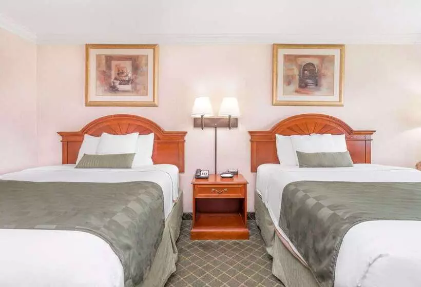 호텔 Ramada By Wyndham Macon