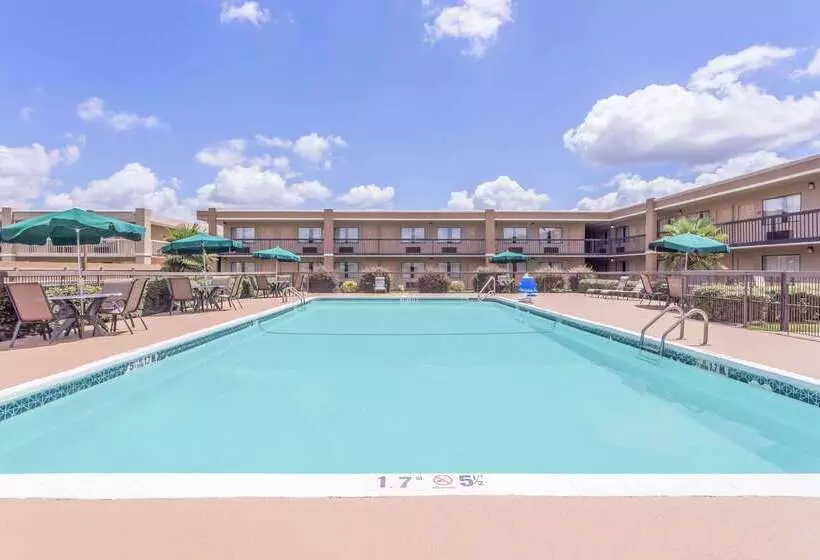 호텔 Ramada By Wyndham Macon