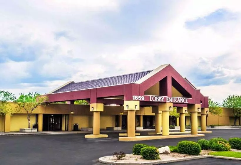 호텔 Ramada By Wyndham Salt Lake City North Temple