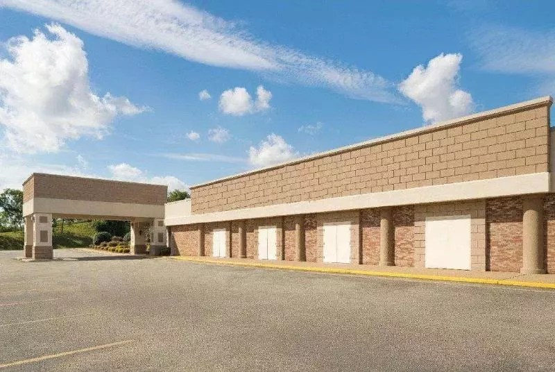 酒店 Ramada By Wyndham Uniontown