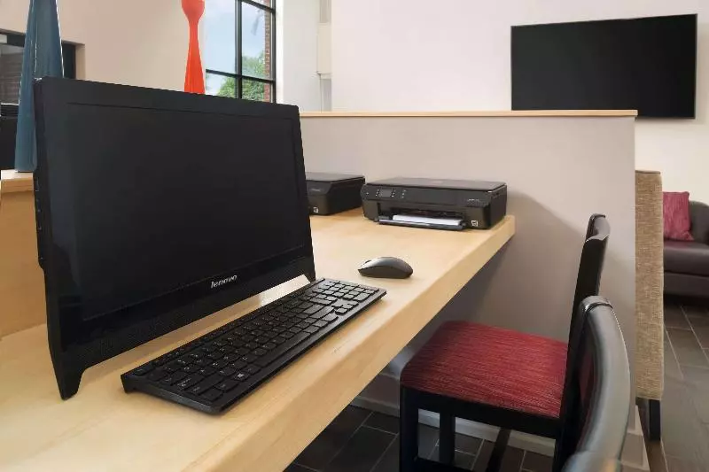 酒店 Ramada By Wyndham Uniontown