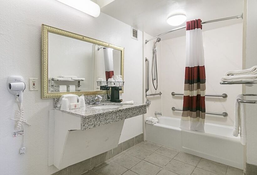 בית מלון כפרי Red Roof Inn Forsyth