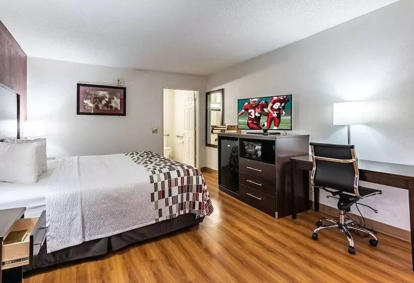 فندق Red Roof Inn Forsyth