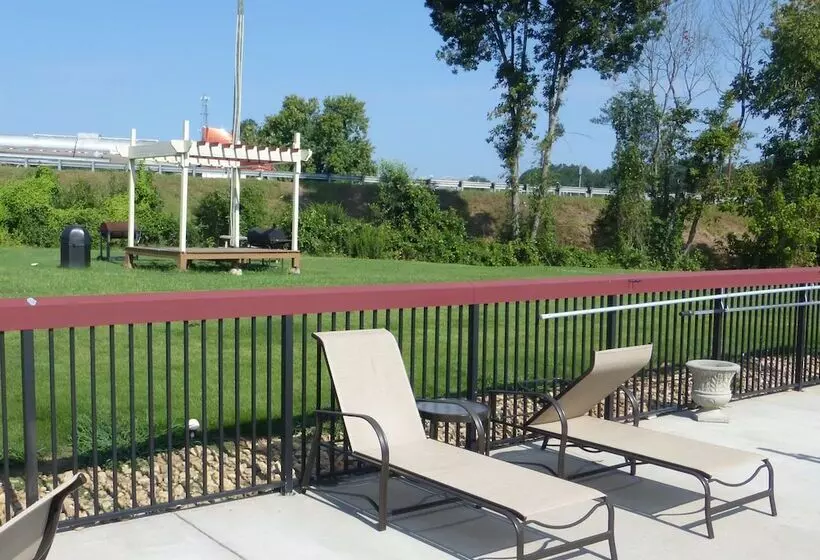 فندق Red Roof Inn & Suites Commerce Athens