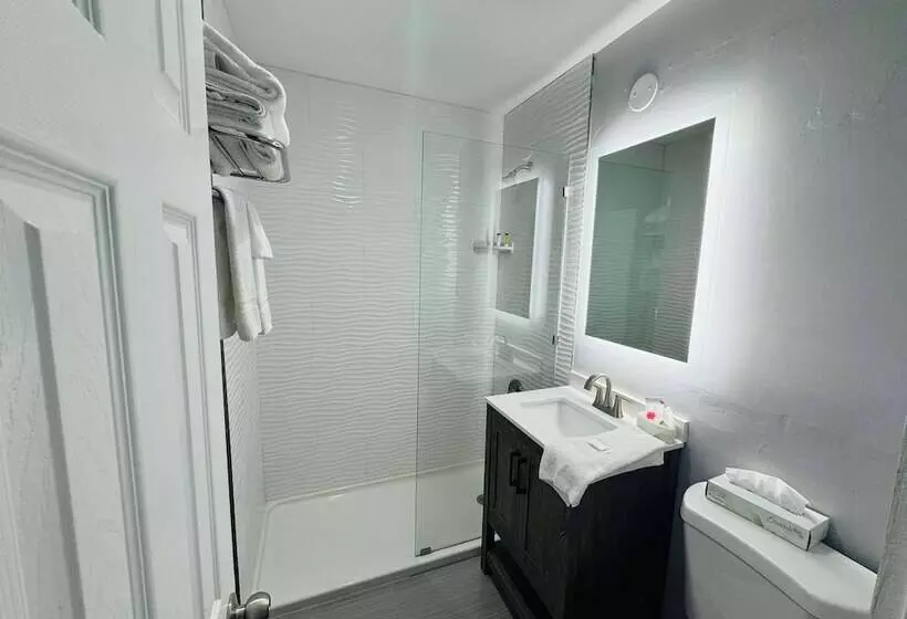 Szálloda Surestay By Best Western Fresno Central