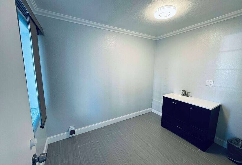 هتل Surestay By Best Western Fresno Central