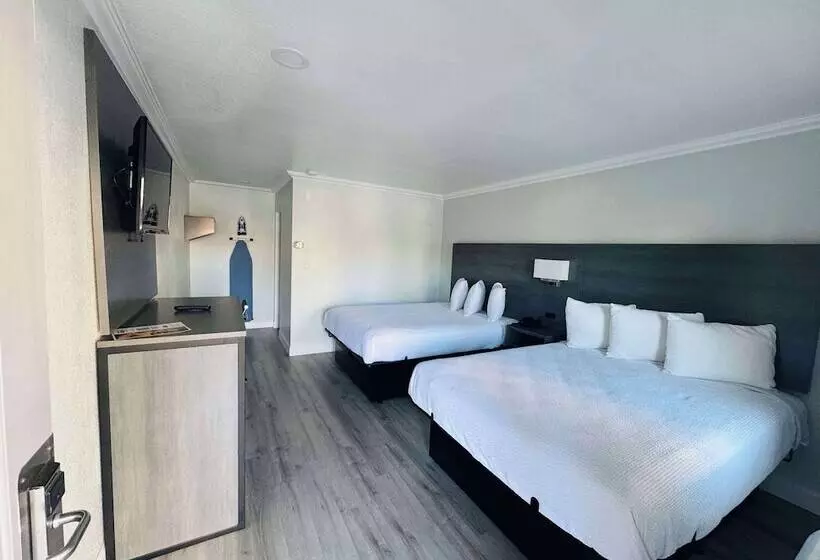 Szálloda Surestay By Best Western Fresno Central