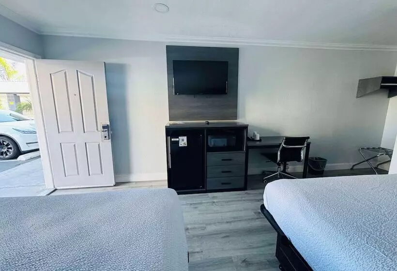 Szálloda Surestay By Best Western Fresno Central