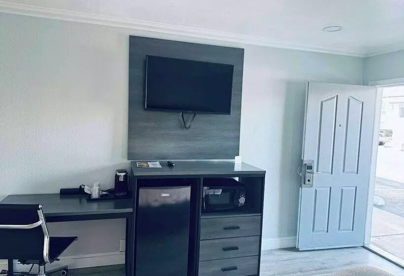 Szálloda Surestay By Best Western Fresno Central