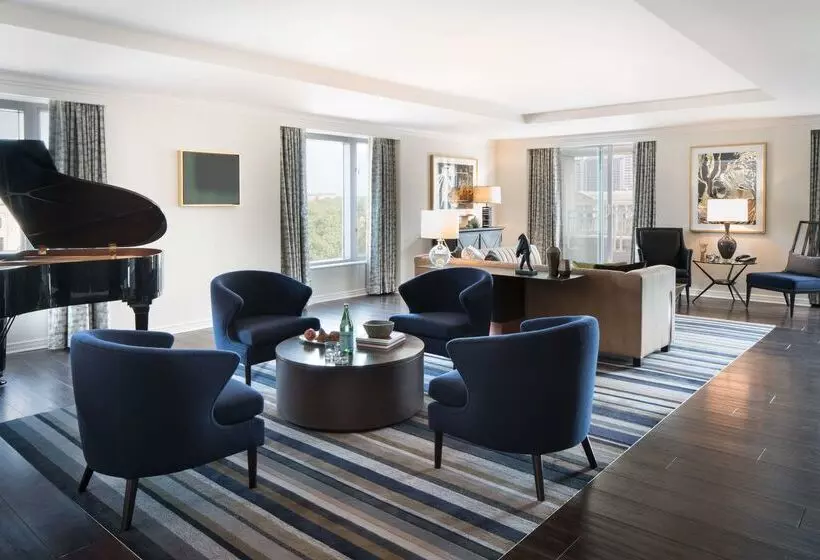 ホテル The Logan Philadelphia Curio Collection By Hilton