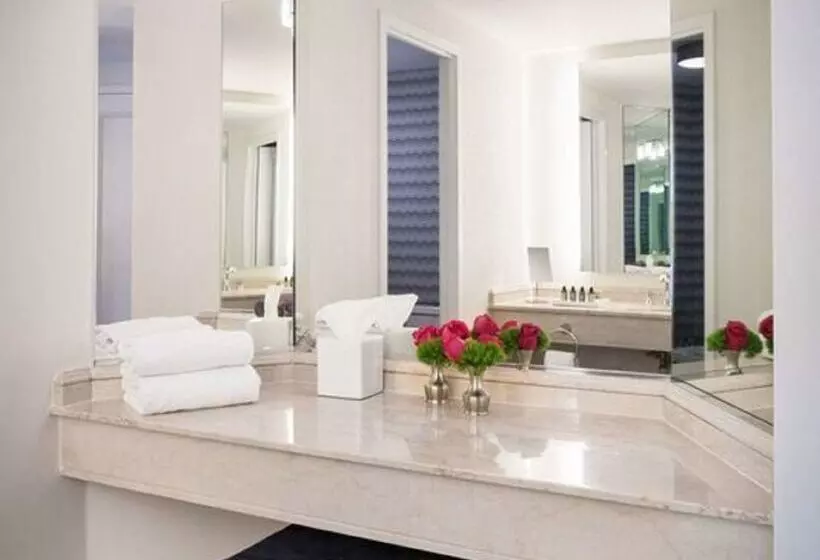 ホテル The Logan Philadelphia Curio Collection By Hilton