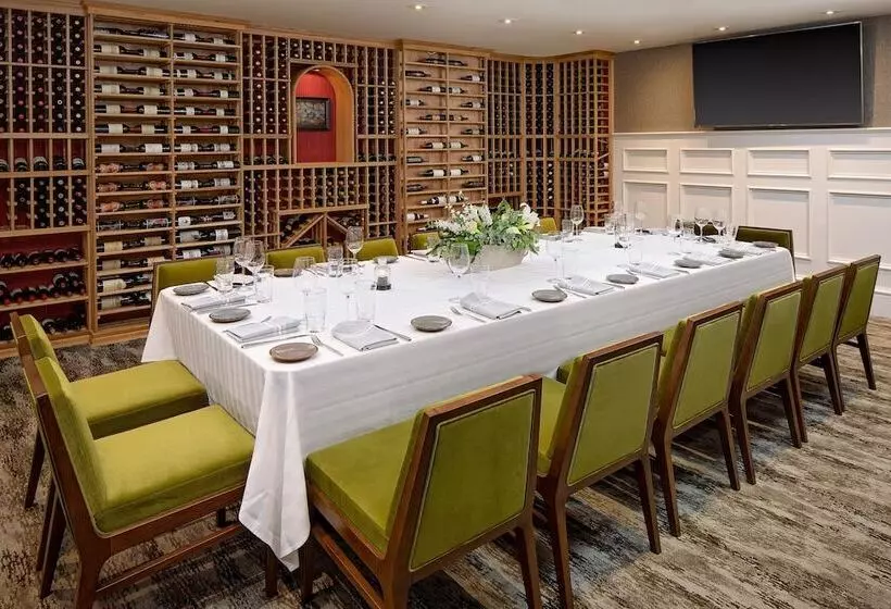 فندق The Westin Governor Morris, Morristown