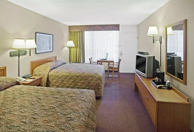 فندق Americas Best Value Inn Saginaw South