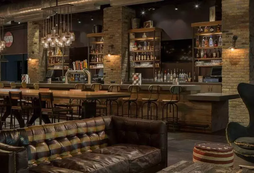 Otel Renaissance Orlando Resort – Disney Springs® Area