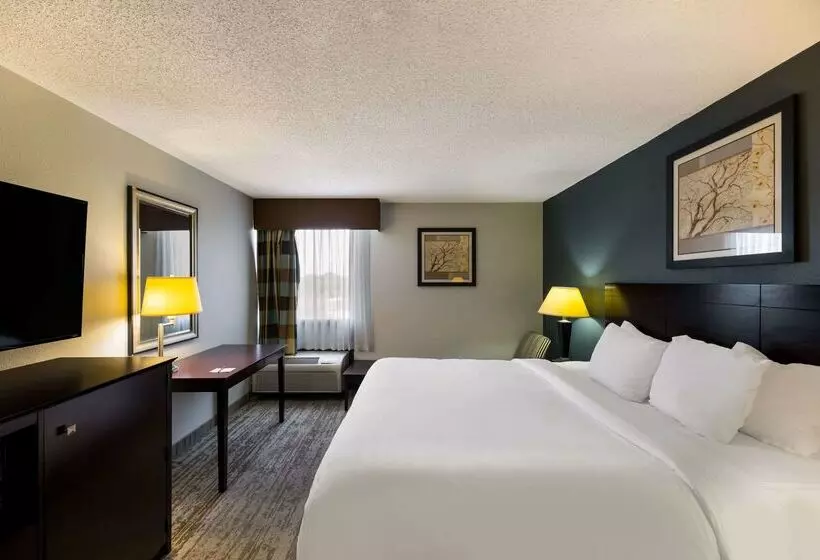 Clarion Hotel San Angelo Near Convention Center
