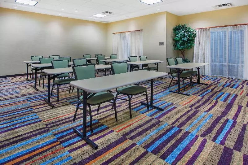 فندق Fairfield Inn & Suites Cookeville