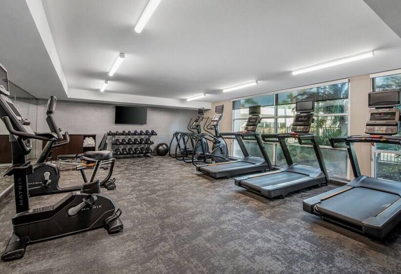 هتل Fairfield Inn And Suites By Marriott San Jose Airport