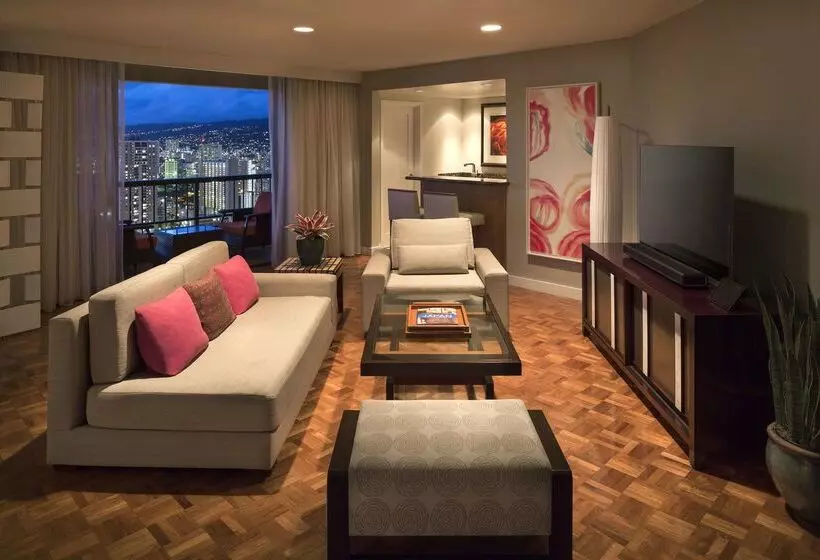 Отель Hyatt Regency Waikiki Beach Resort & Spa