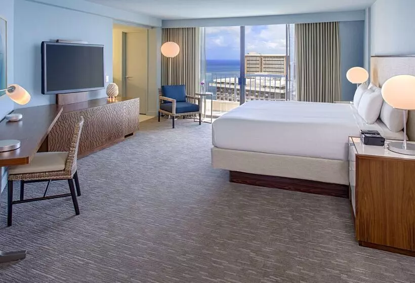 Отель Hyatt Regency Waikiki Beach Resort & Spa