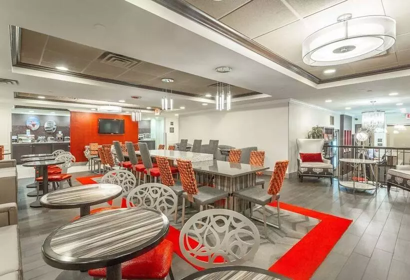 Inn At The Peachtrees, Ascend Hotel Collection