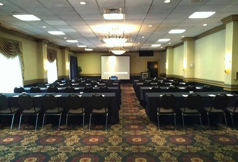 فندق Park Inn Harrisburg West