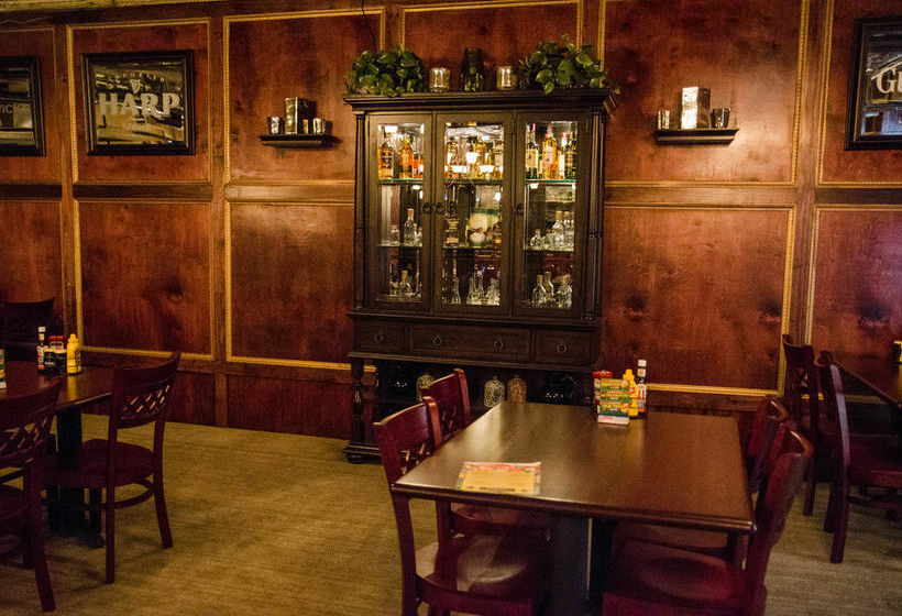 فندق Park Inn Harrisburg West